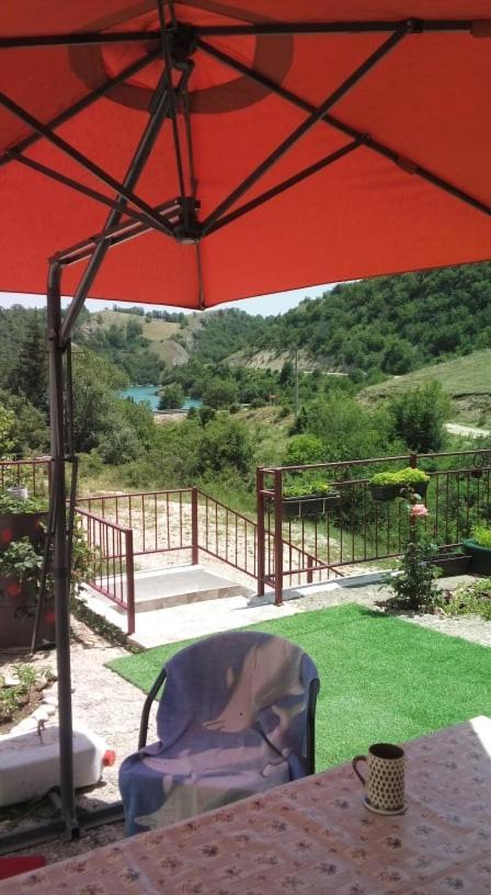 Vikendica "Oaza Mira" Villa Gacko ภายนอก รูปภาพ